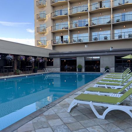 Coast Capri Hotel Kelowna Eksteriør bilde