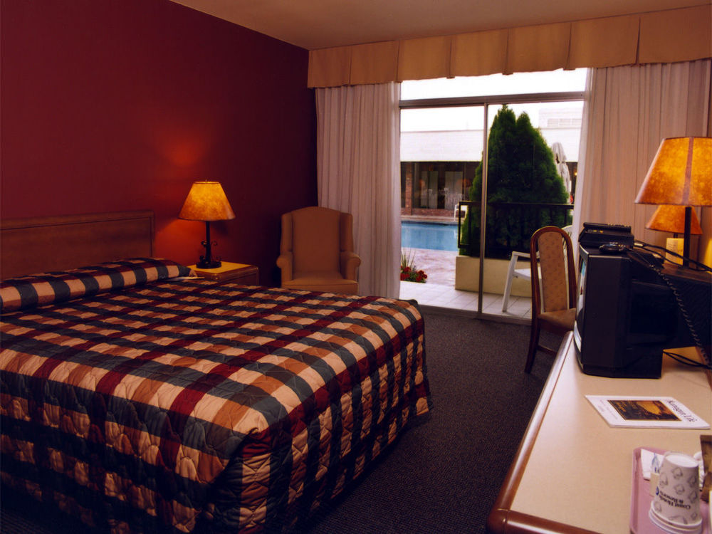 Coast Capri Hotel Kelowna Rom bilde